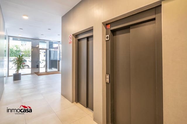 2 sypialnia Mieszkanie na sprzedaż w Miasto Grenada z basenem garażem - 389 000 € (Ref: 9396169)