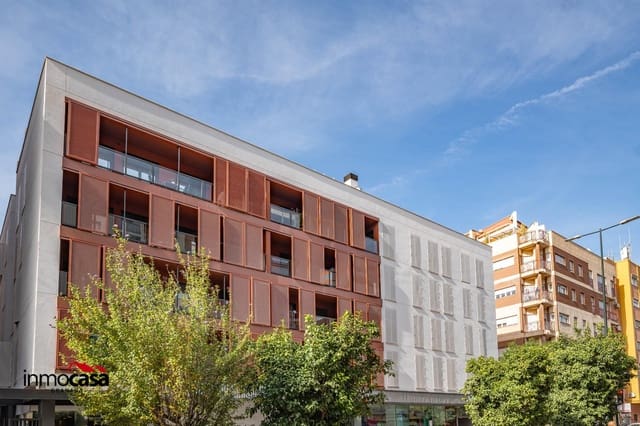 2 sypialnia Mieszkanie na sprzedaż w Miasto Grenada z basenem garażem - 389 000 € (Ref: 9396169)