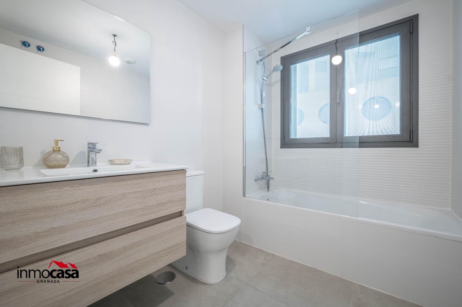 2 chambre Appartement à vendre à Grenade ville avec piscine garage - 389 000 € (Ref: 9396169)