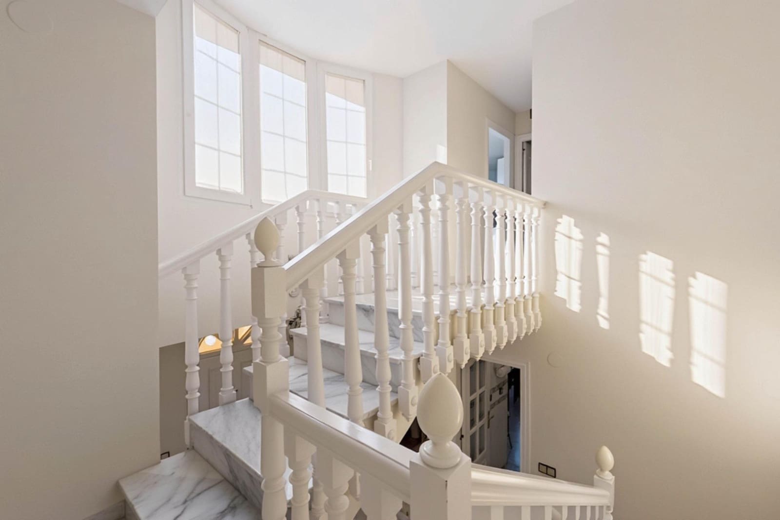 5 bedroom Villa for sale in Gojar with pool garage - € 535,000 (Ref: 9396170)