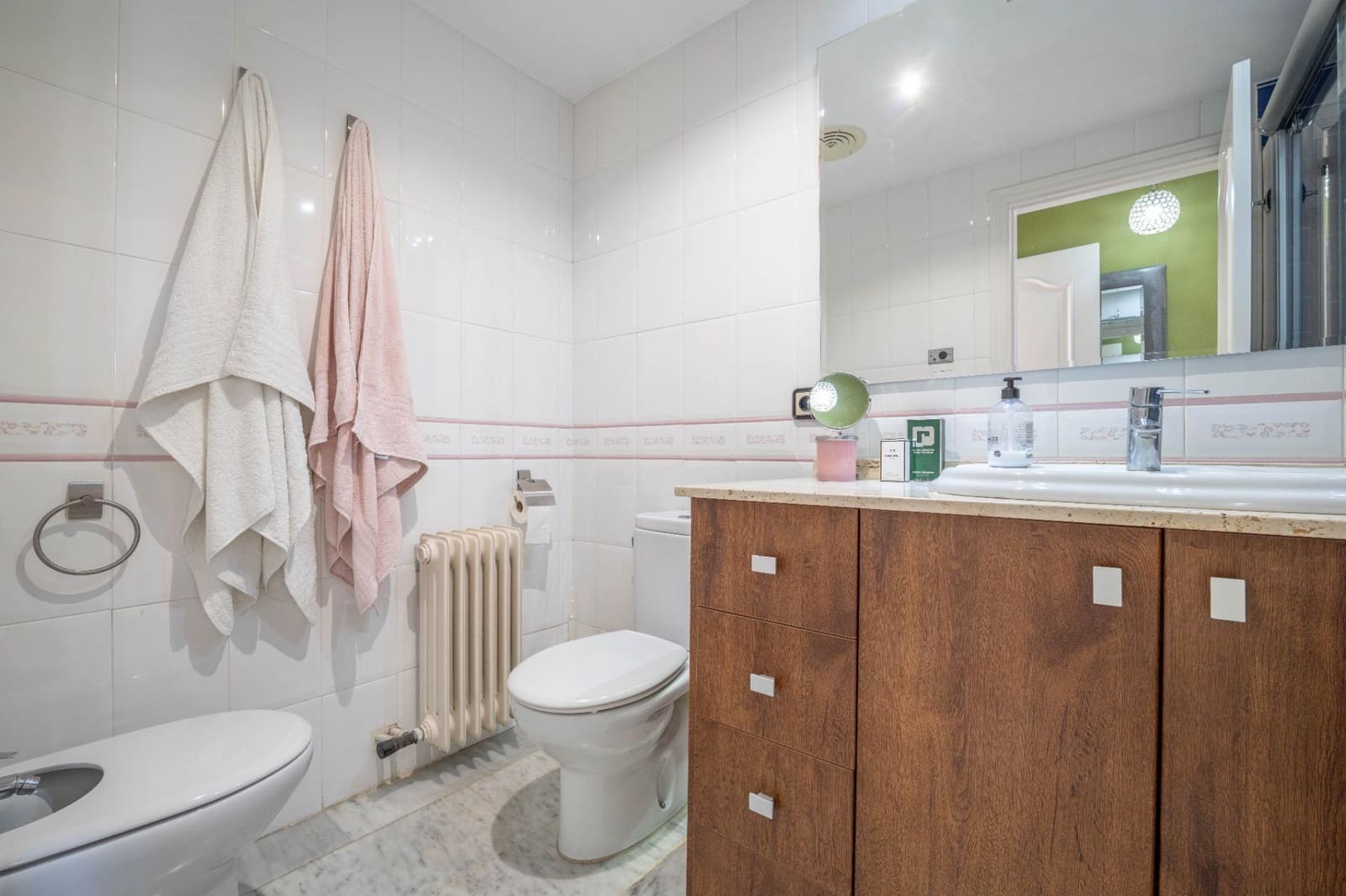 5 bedroom Villa for sale in Gojar with pool garage - € 535,000 (Ref: 9396170)