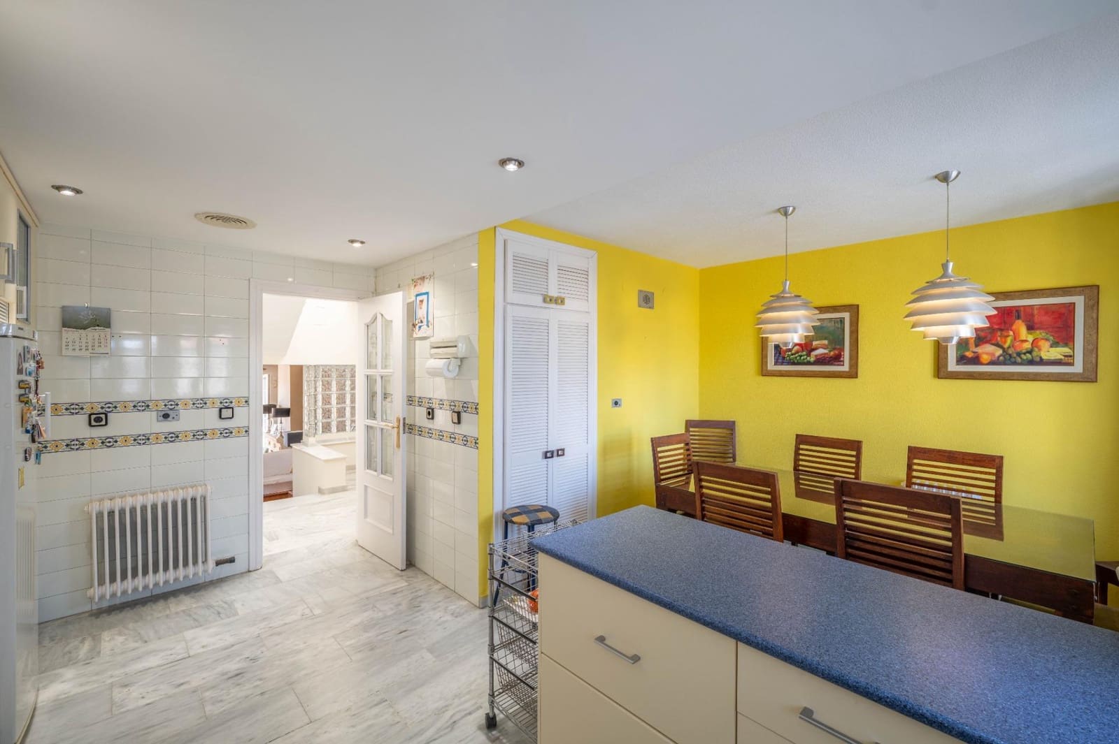 5 bedroom Villa for sale in Gojar with pool garage - € 495,000 (Ref: 9396170)