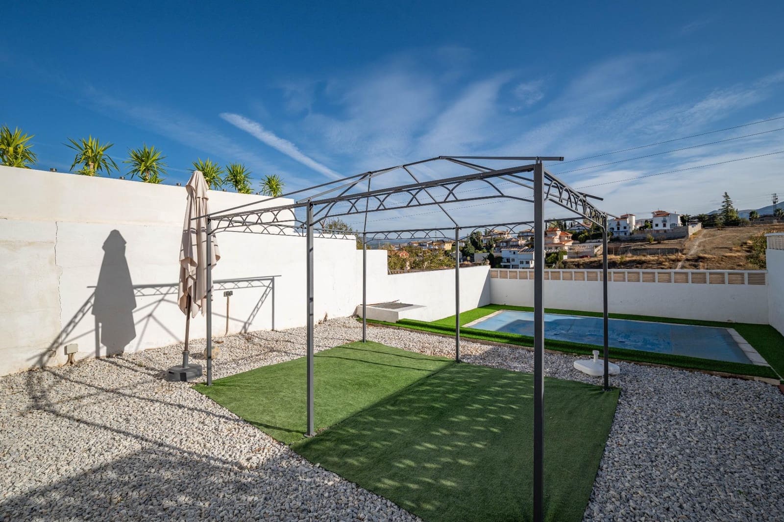5 bedroom Villa for sale in Gojar with pool garage - € 495,000 (Ref: 9396170)