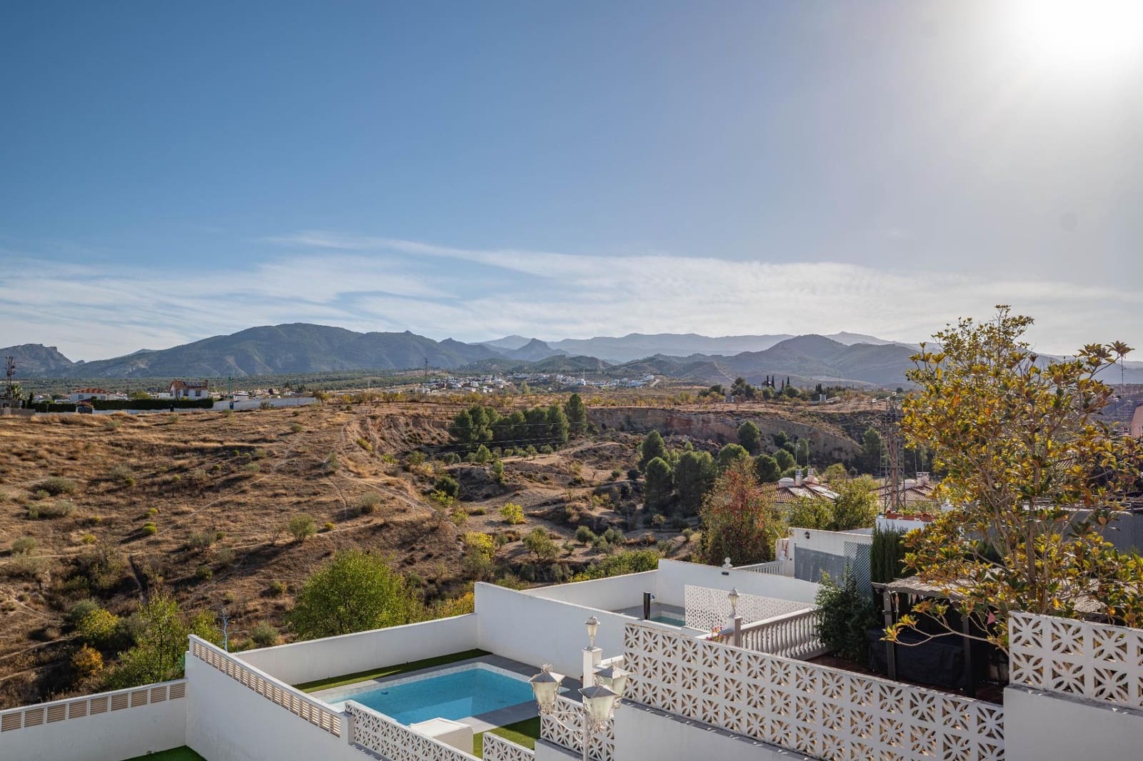 5 bedroom Villa for sale in Gojar with pool garage - € 495,000 (Ref: 9396170)