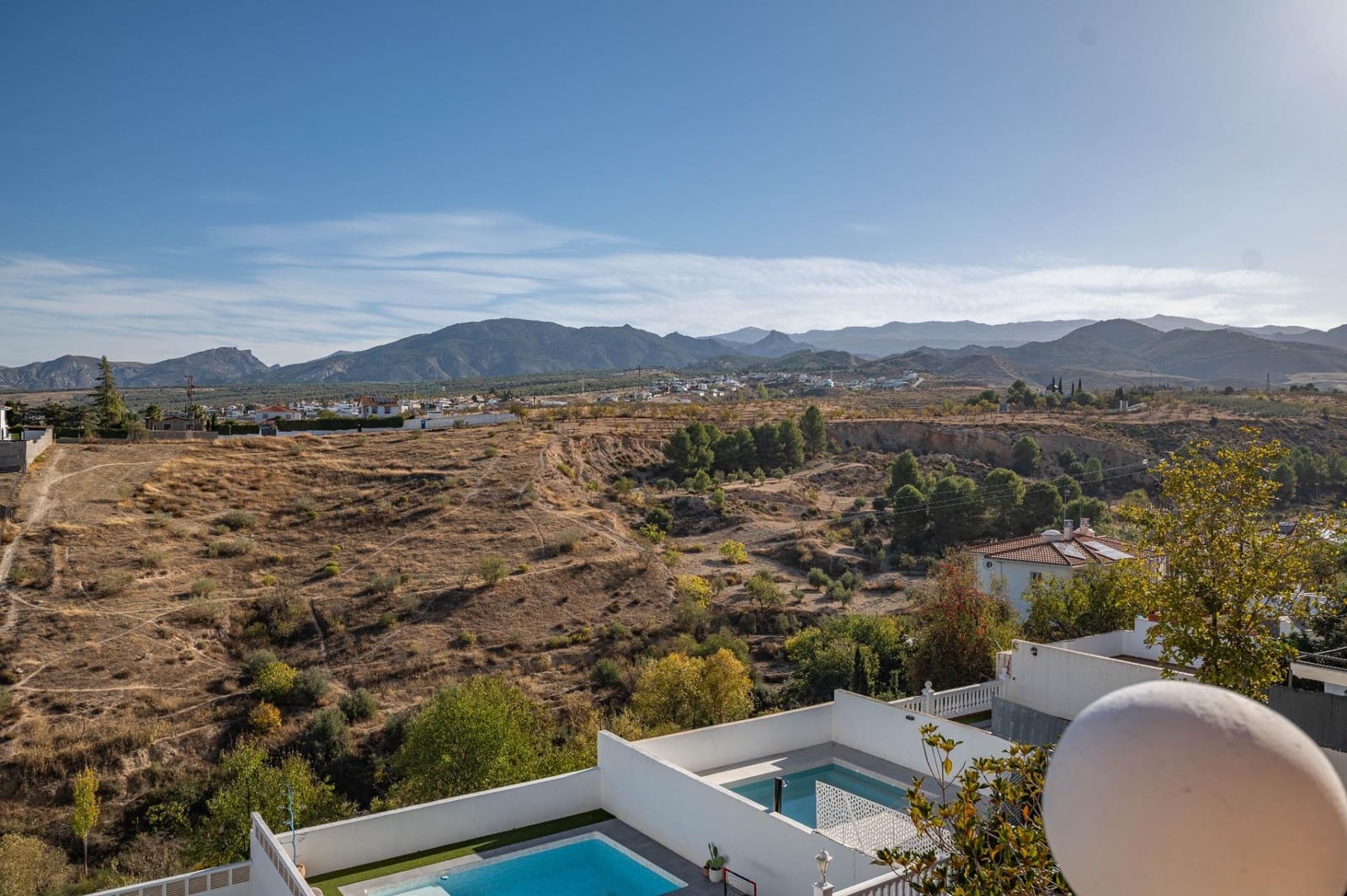 5 bedroom Villa for sale in Gojar with pool garage - € 495,000 (Ref: 9396170)