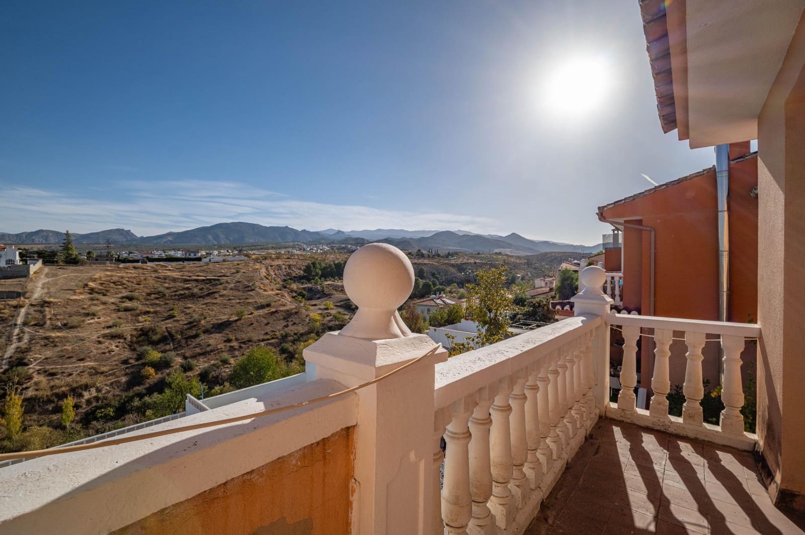 5 bedroom Villa for sale in Gojar with pool garage - € 495,000 (Ref: 9396170)