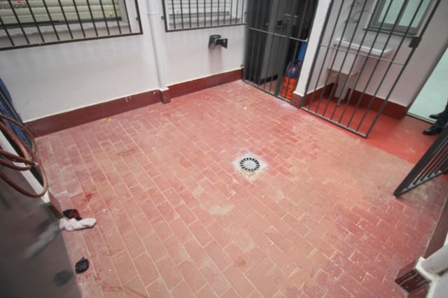 2 quarto Apartamento para arrendar em Armilla com garagem - 680 € (Ref: 9398631)