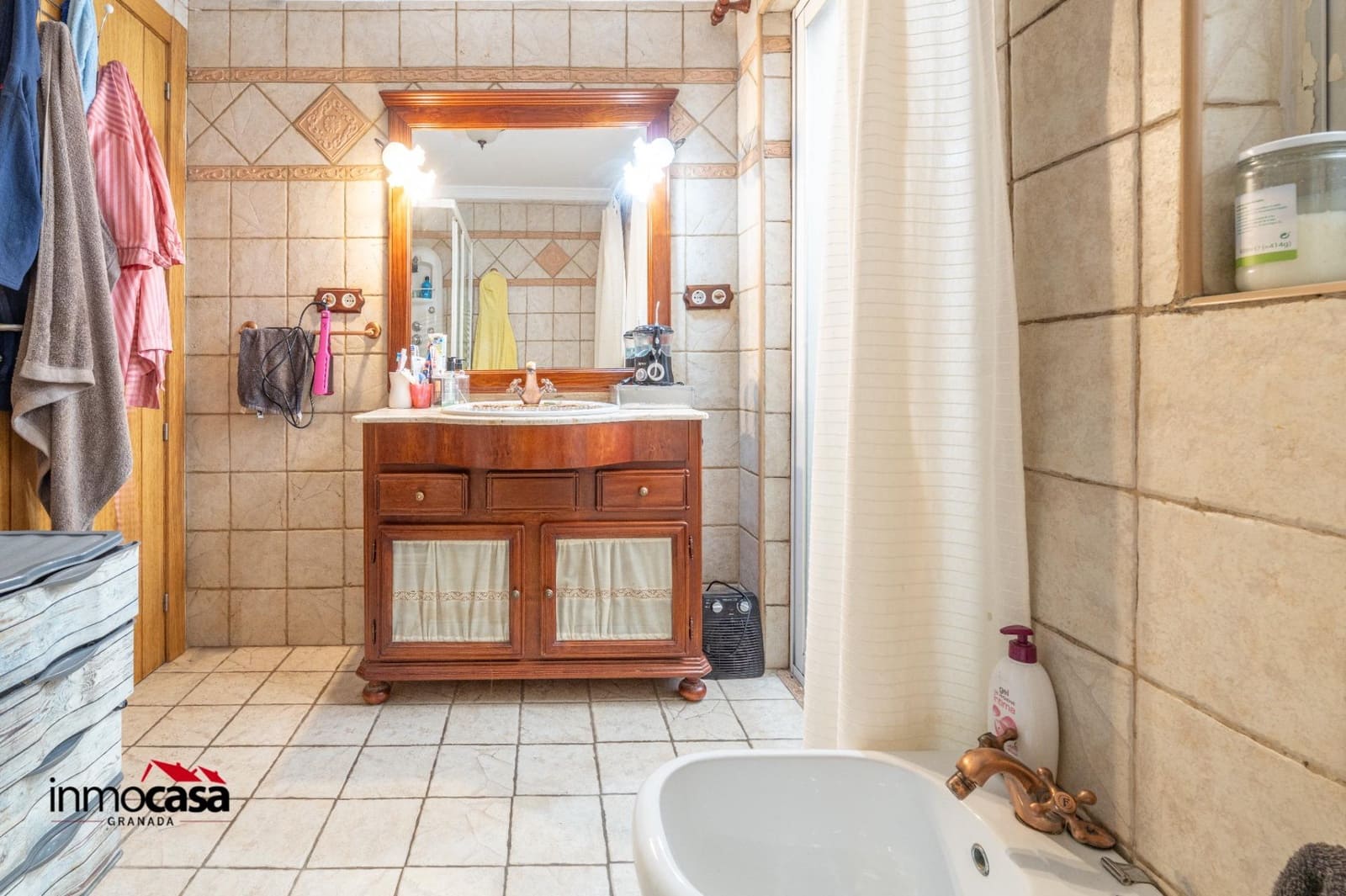 3 slaapkamer Rijtjeshuis te koop in Albolote - € 175.000 (Ref: 9401327)