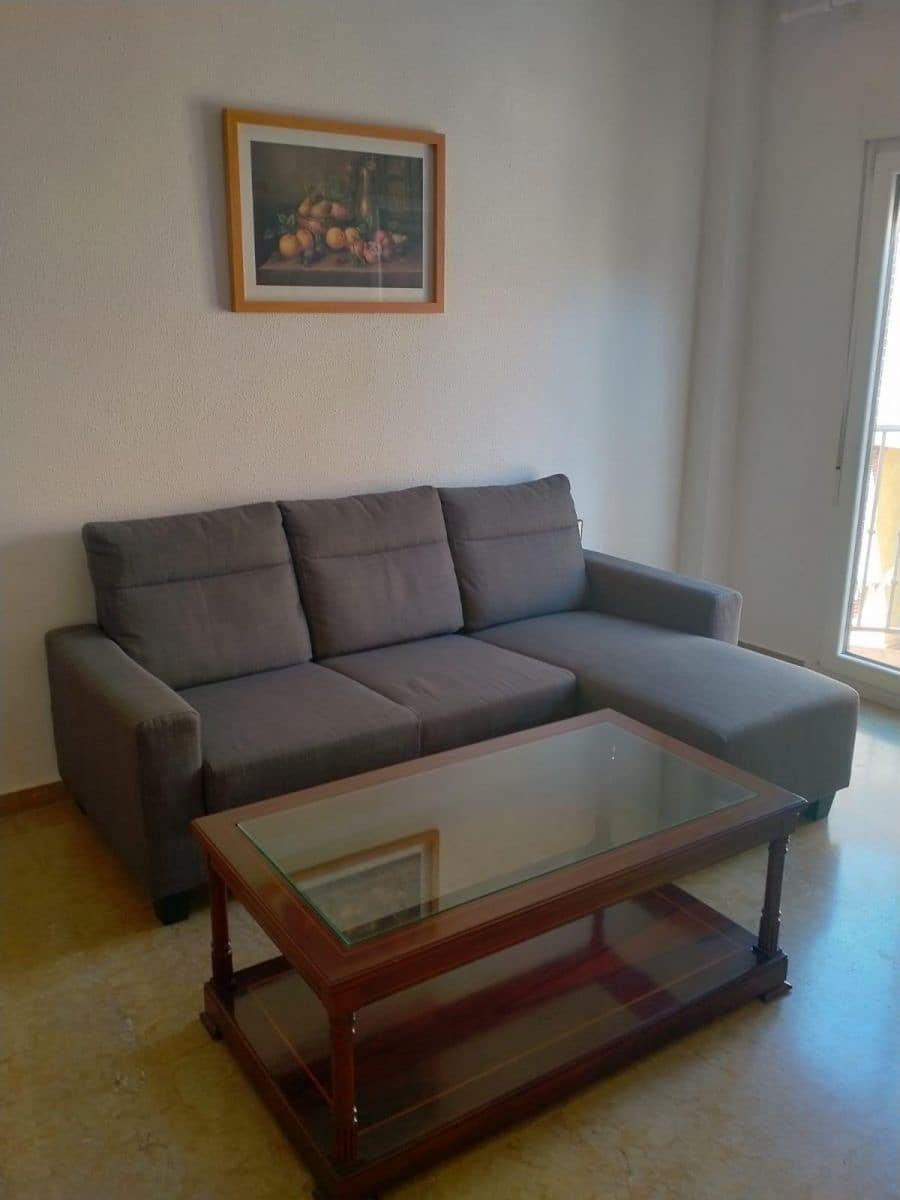 3 sovrum Lägenhet att hyra i Armilla med garage - 700 € (Ref: 9403521)