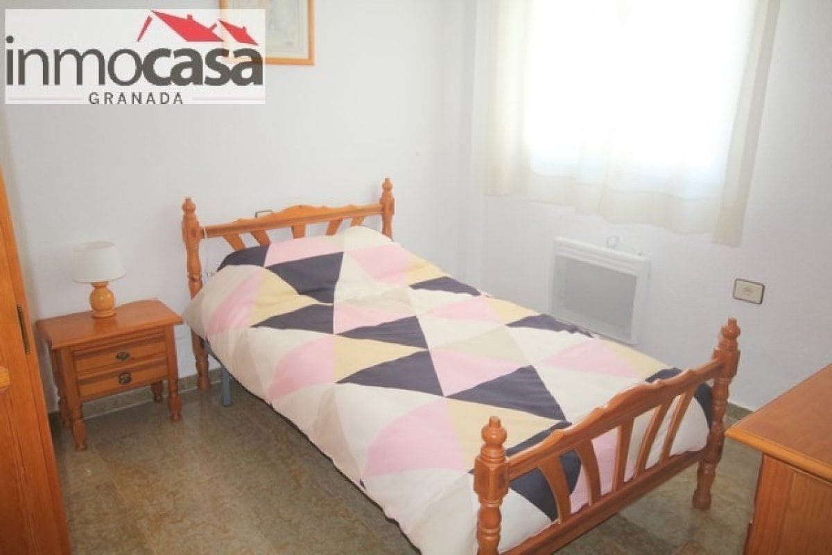 3 sovrum Lägenhet att hyra i Armilla med garage - 700 € (Ref: 9403521)