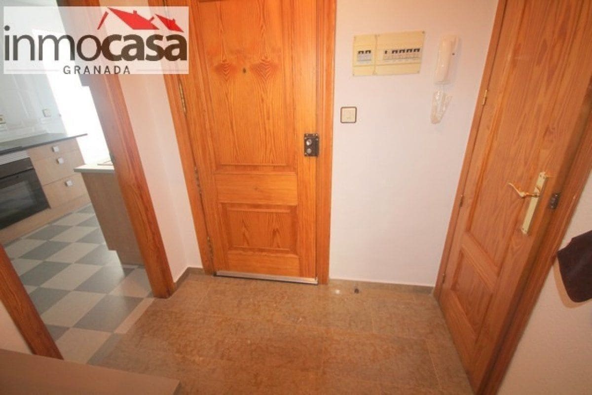 3 sovrum Lägenhet att hyra i Armilla med garage - 700 € (Ref: 9403521)