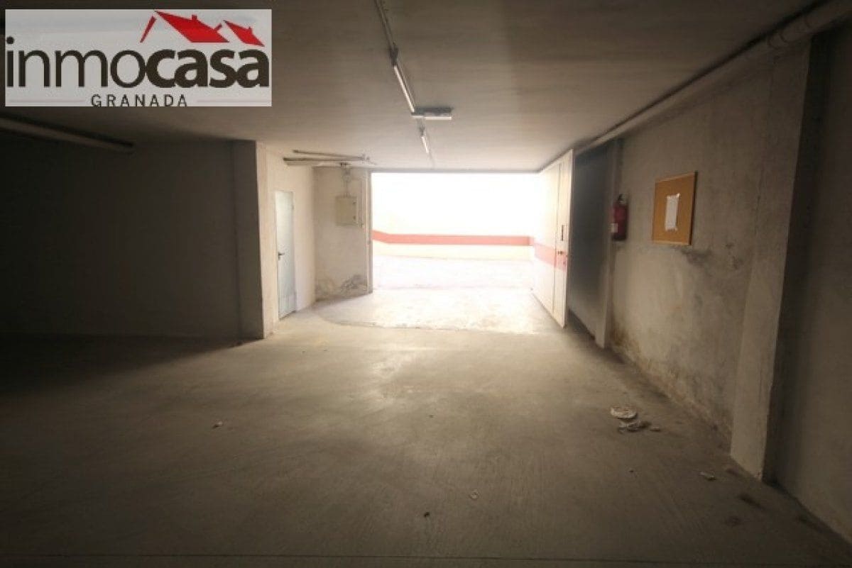 3 sovrum Lägenhet att hyra i Armilla med garage - 700 € (Ref: 9403521)