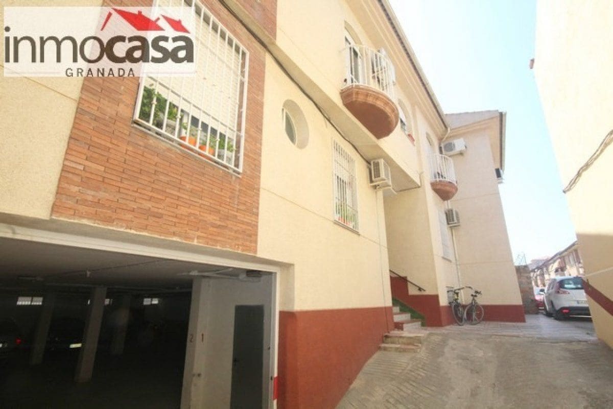 3 sovrum Lägenhet att hyra i Armilla med garage - 700 € (Ref: 9403521)