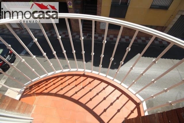 3 sovrum Lägenhet att hyra i Armilla med garage - 700 € (Ref: 9403521)