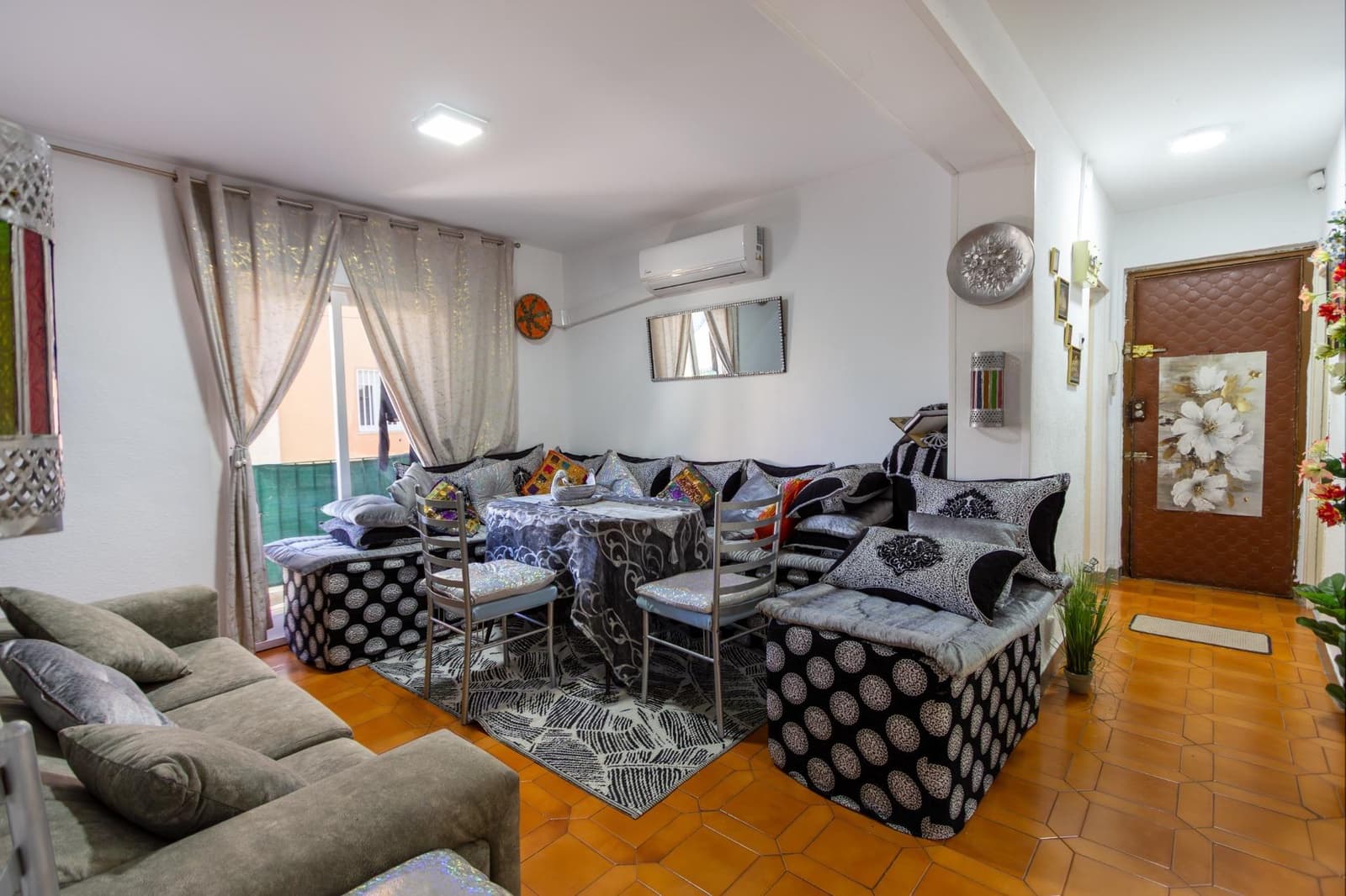 3 soverom Leilighet til salgs i Granada by - € 145 000 (Ref: 9411165)