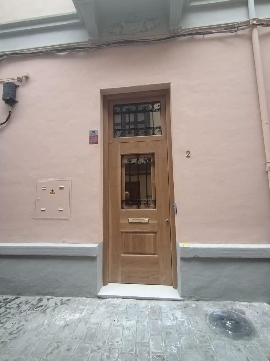 1 bedroom Apartment for rent in Granada city - € 2,500 (Ref: 9431157)