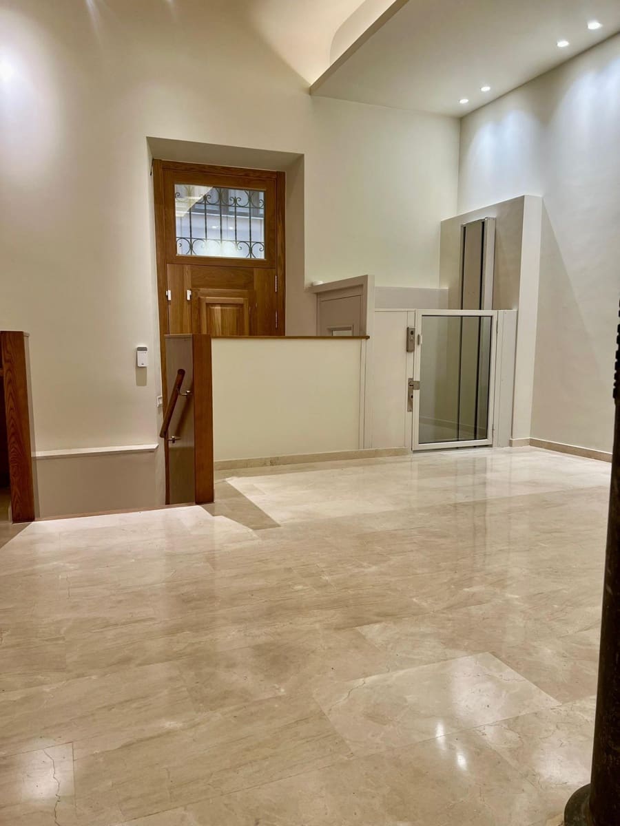 1 sypialnia Apartament do wynajęcia w Miasto Grenada - 1 950 € (Ref: 9431157)