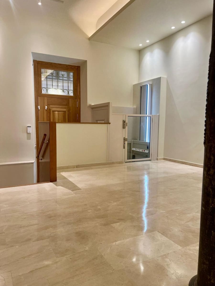 1 sypialnia Apartament do wynajęcia w Miasto Grenada - 1 950 € (Ref: 9431157)