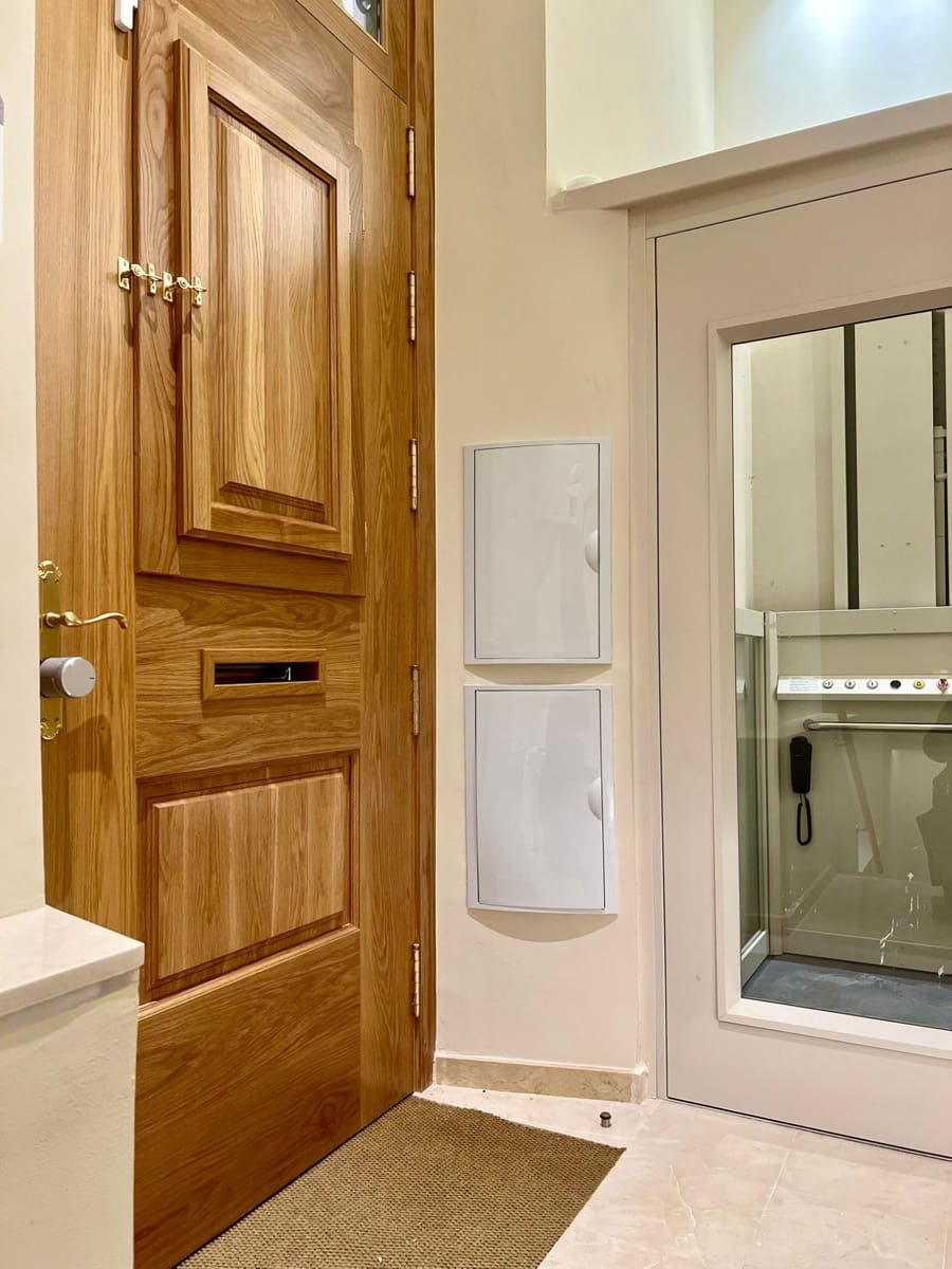 1 sypialnia Apartament do wynajęcia w Miasto Grenada - 1 950 € (Ref: 9431157)