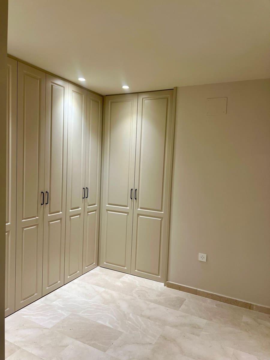 1 sypialnia Apartament do wynajęcia w Miasto Grenada - 1 950 € (Ref: 9431157)