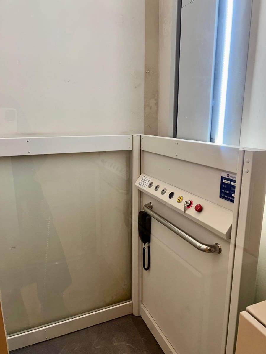 1 sypialnia Apartament do wynajęcia w Miasto Grenada - 1 950 € (Ref: 9431157)