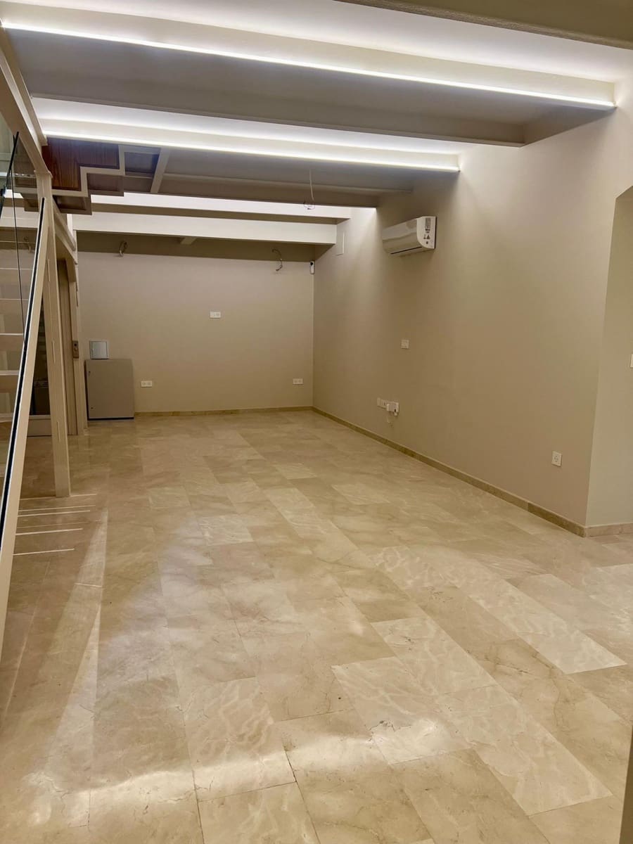 1 sypialnia Apartament do wynajęcia w Miasto Grenada - 1 950 € (Ref: 9431157)