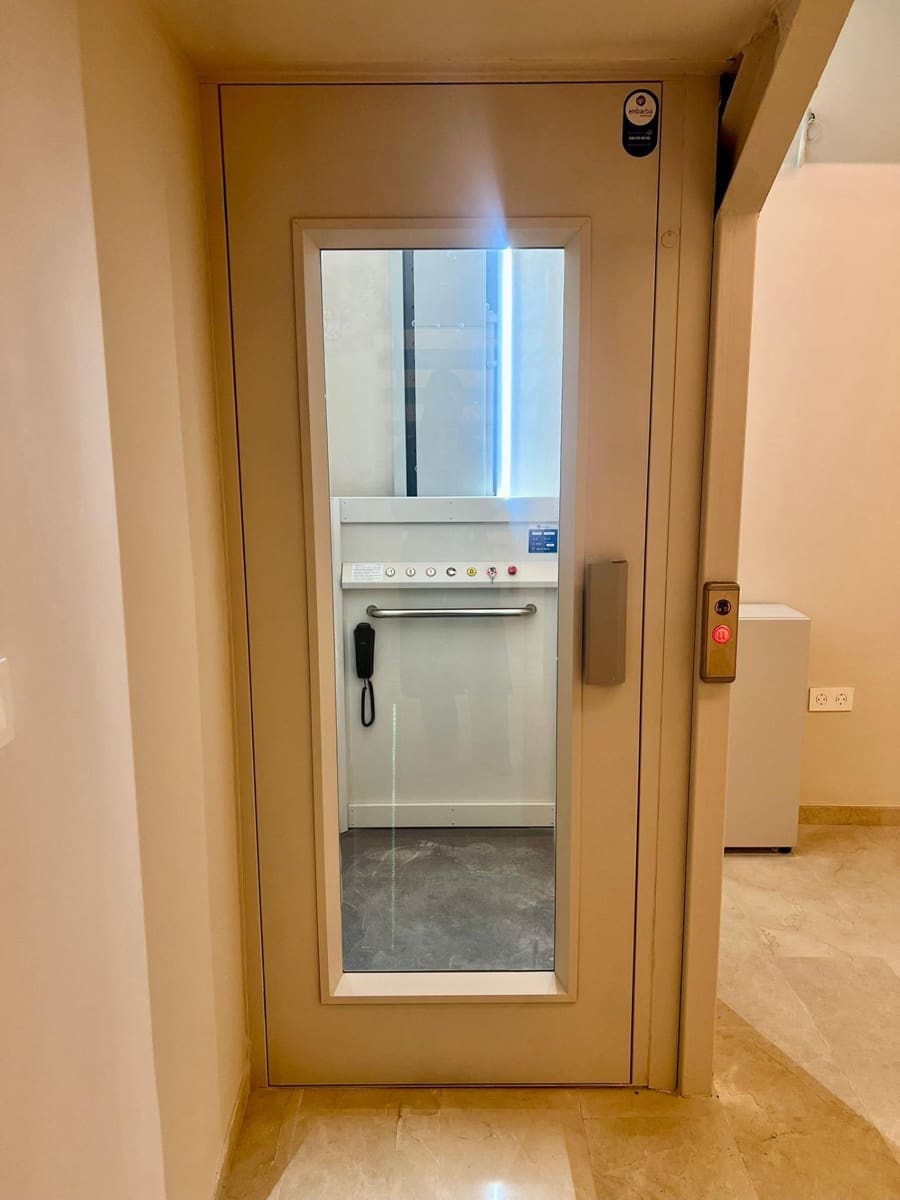 1 sypialnia Apartament do wynajęcia w Miasto Grenada - 1 950 € (Ref: 9431157)