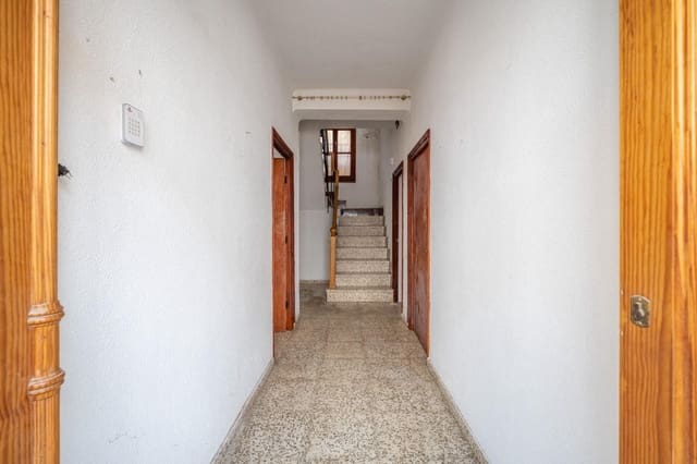 6 soveværelse Byhus til salg i Padul - € 100.000 (Ref: 9431159)