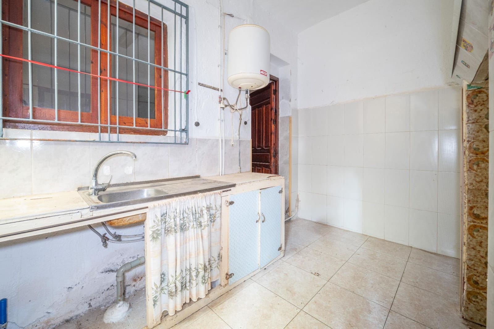 6 soverom Hus til salgs i Padul - € 100 000 (Ref: 9431159)