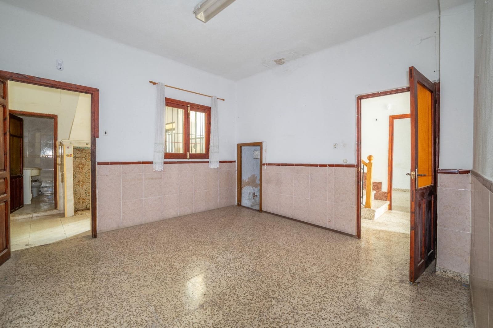 6 soverom Hus til salgs i Padul - € 100 000 (Ref: 9431159)