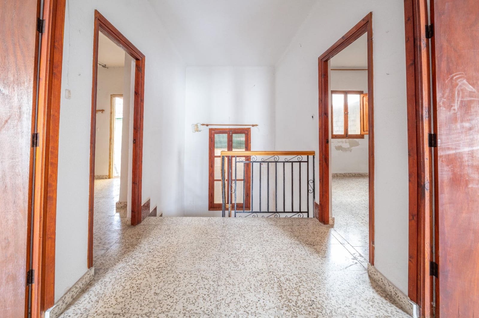 6 soverom Hus til salgs i Padul - € 100 000 (Ref: 9431159)