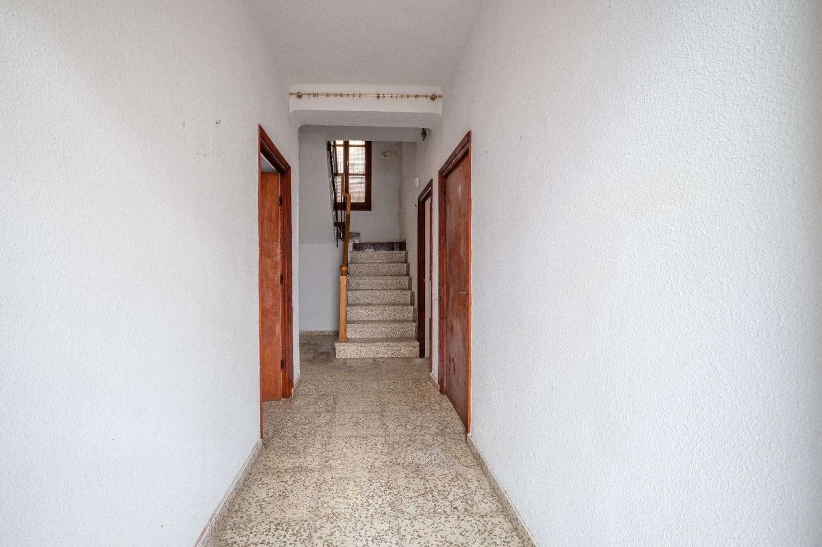 6 soverom Hus til salgs i Padul - € 100 000 (Ref: 9431159)