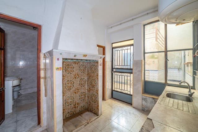 6 soveværelse Byhus til salg i Padul - € 100.000 (Ref: 9431159)