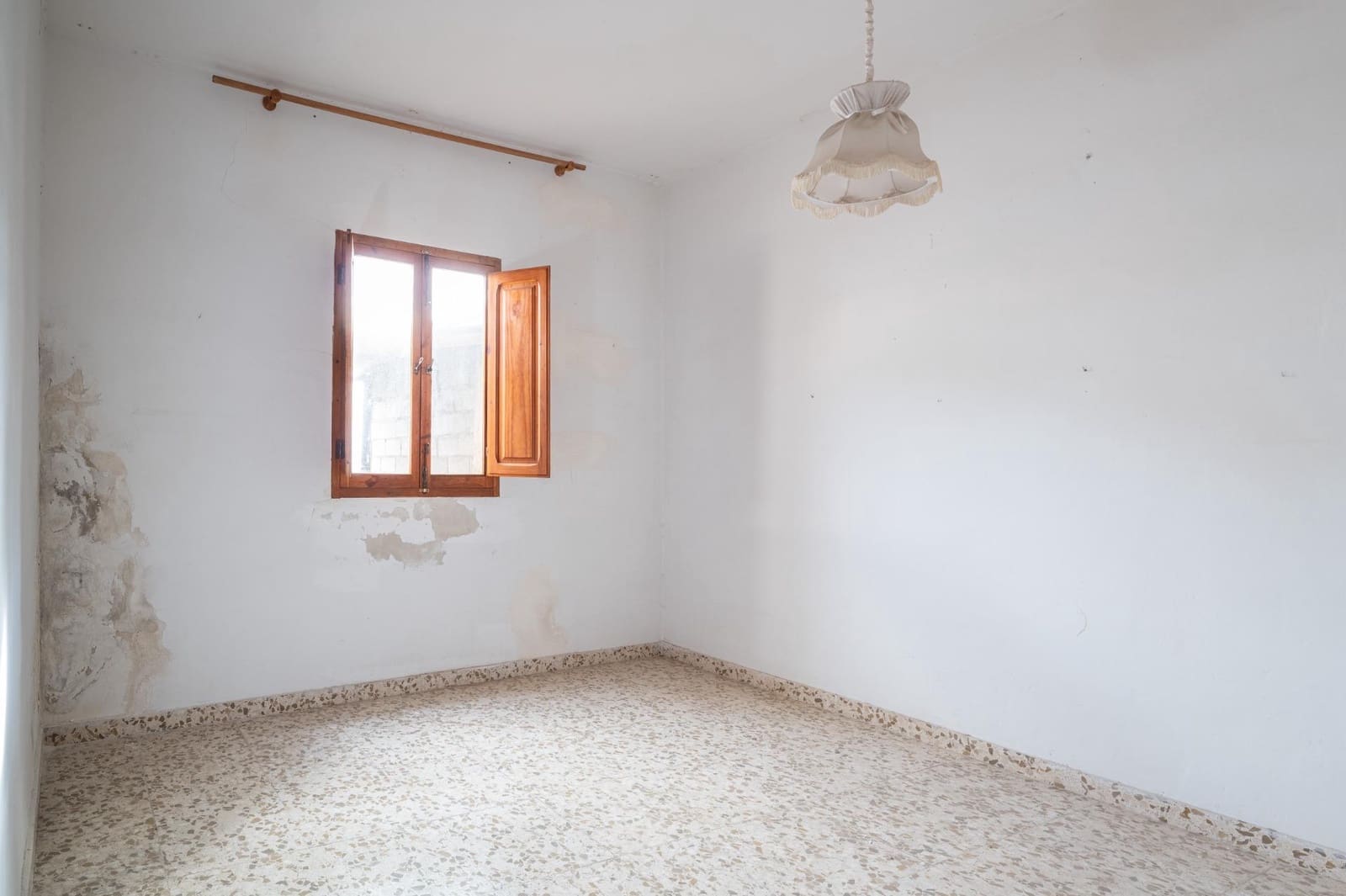 6 soverom Hus til salgs i Padul - € 100 000 (Ref: 9431159)