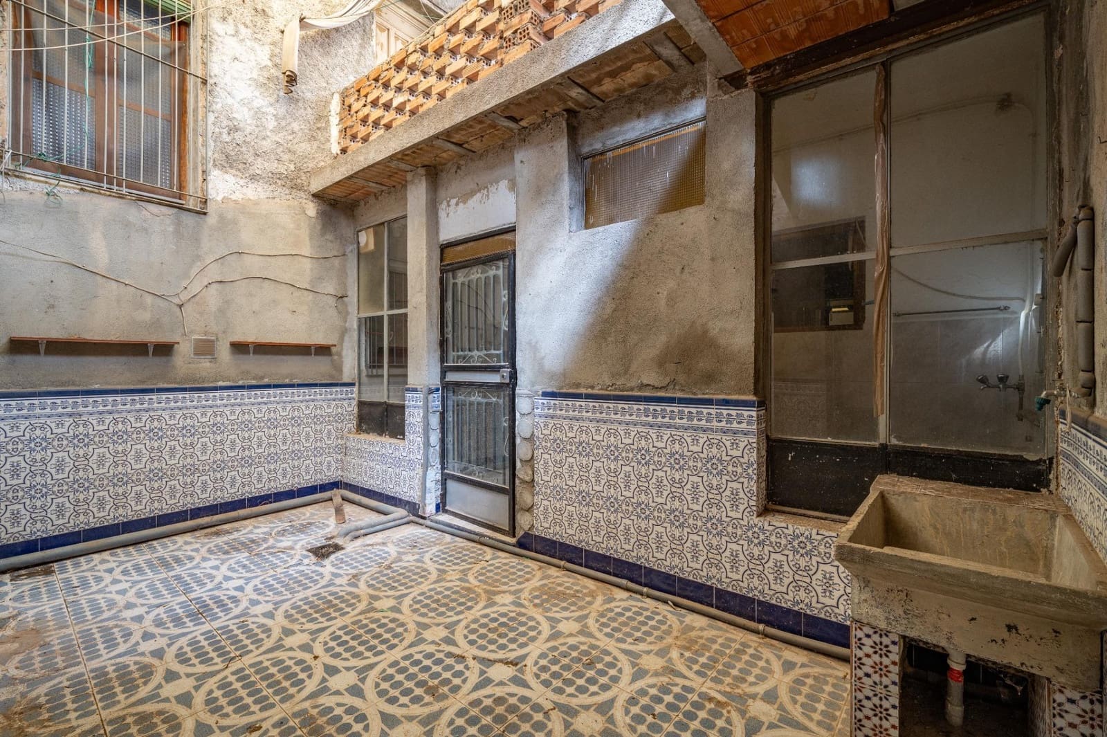 6 soverom Hus til salgs i Padul - € 100 000 (Ref: 9431159)