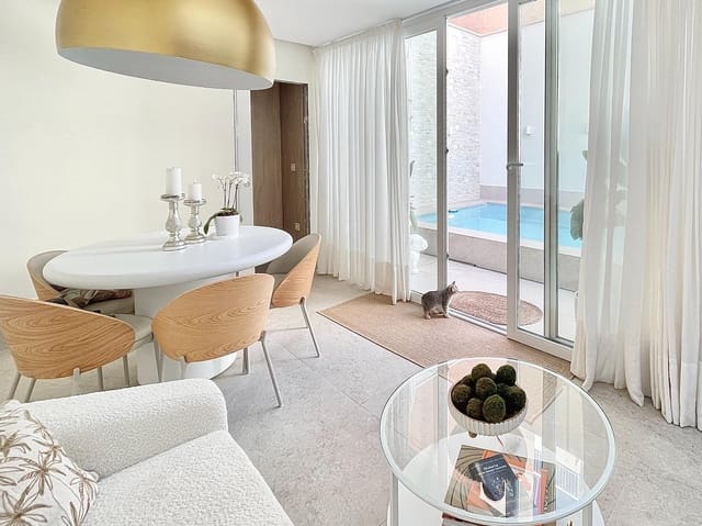 2 sovrum Hus till salu i Fuengirola med pool - 595 000 € (Ref: 9431160)