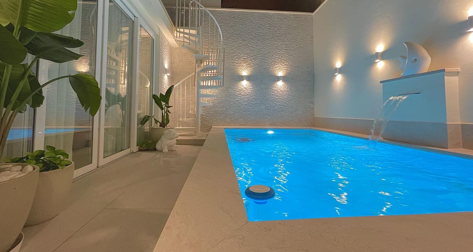 2 sovrum Hus till salu i Fuengirola med pool - 595 000 € (Ref: 9431160)