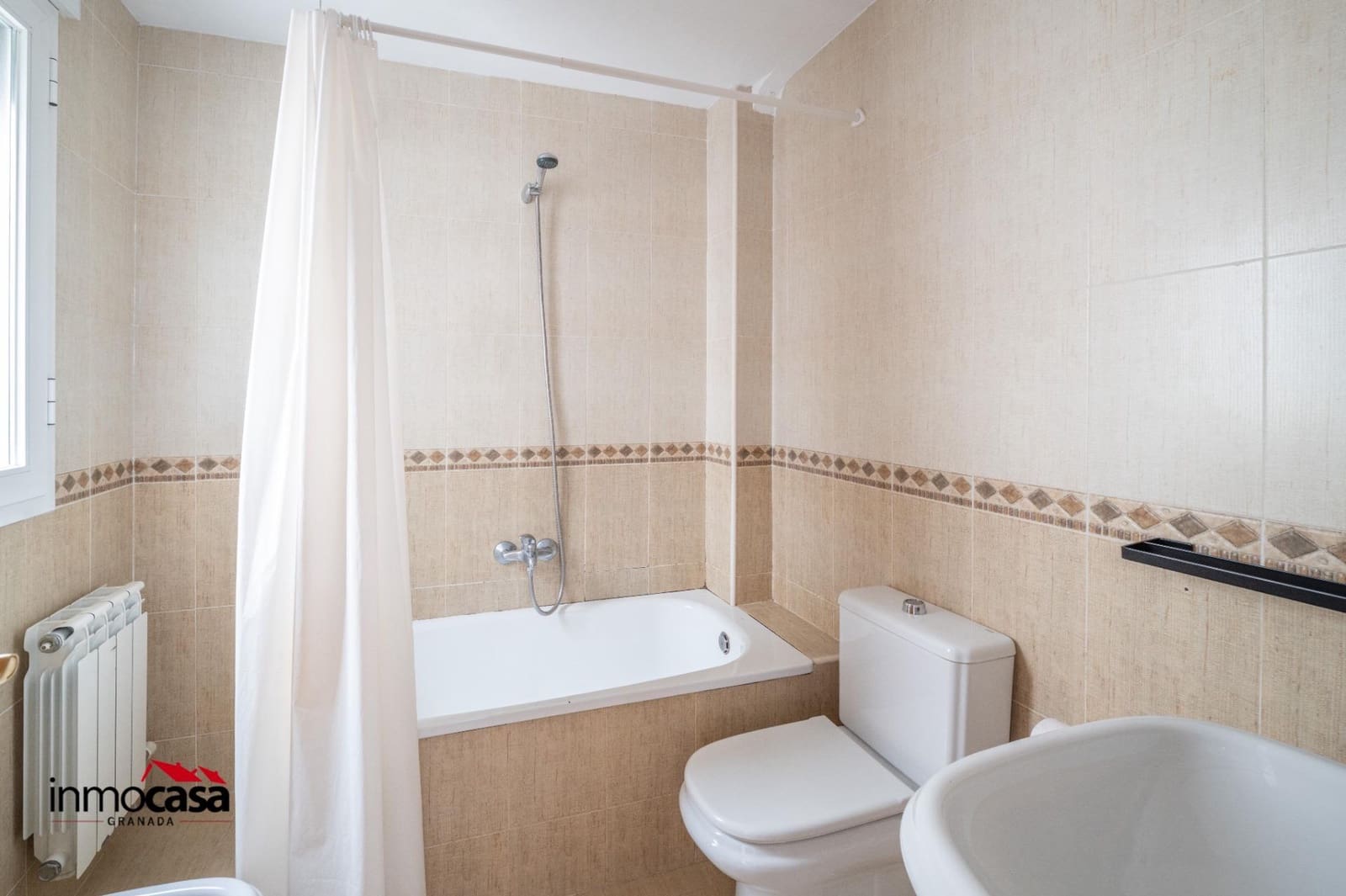 2 slaapkamer Flat te koop in Armilla - € 159.900 (Ref: 9437556)