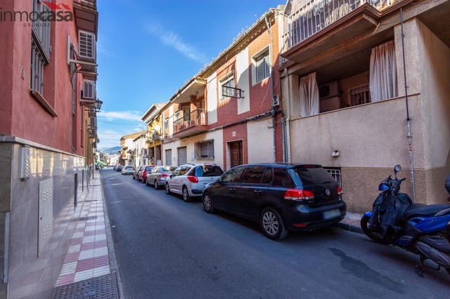 6 soveværelse Byhus til salg i Armilla med garage - € 295.000 (Ref: 9437562)