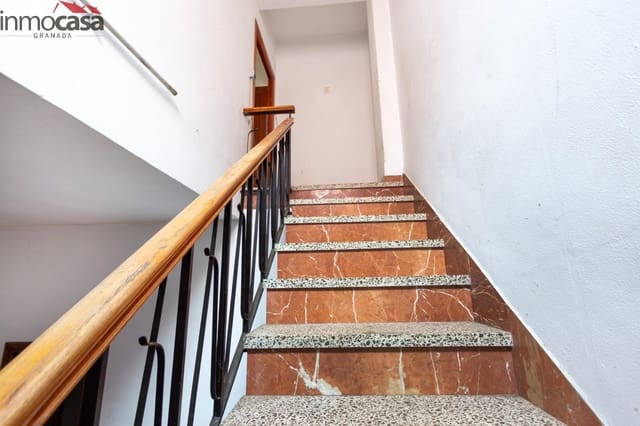 6 soveværelse Byhus til salg i Armilla med garage - € 295.000 (Ref: 9437562)