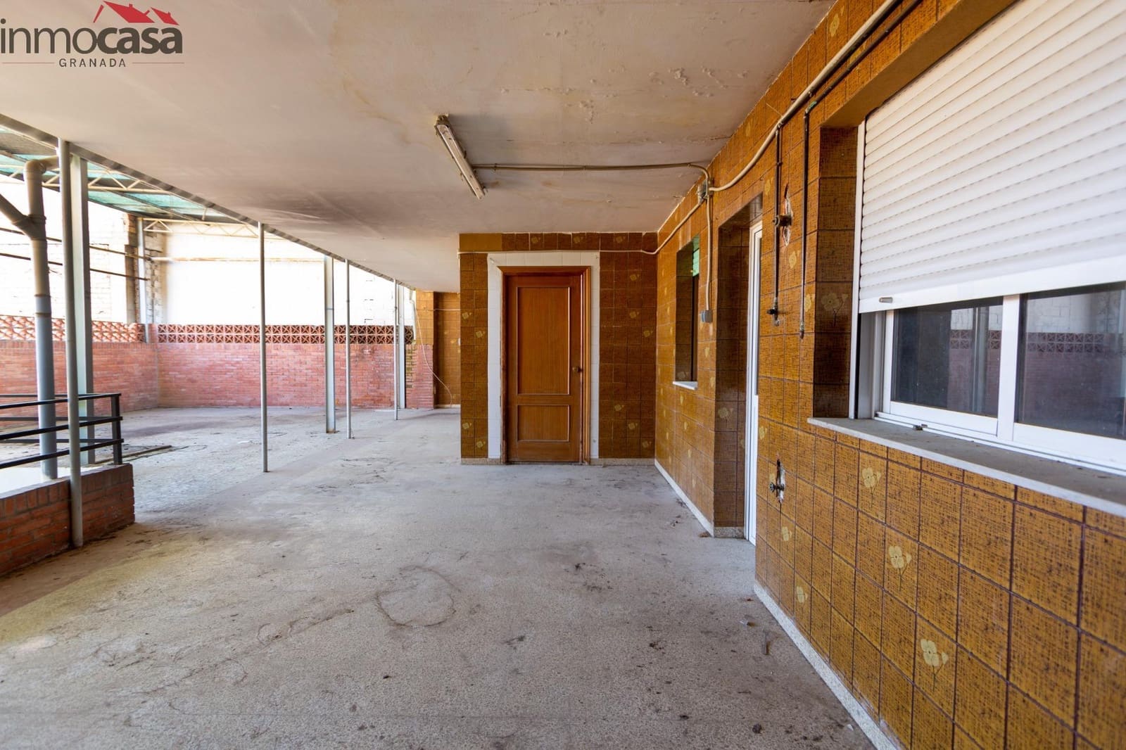 Casa de 6 habitaciones en Armilla en venta con garaje - 245.000 € (Ref: 9437562)