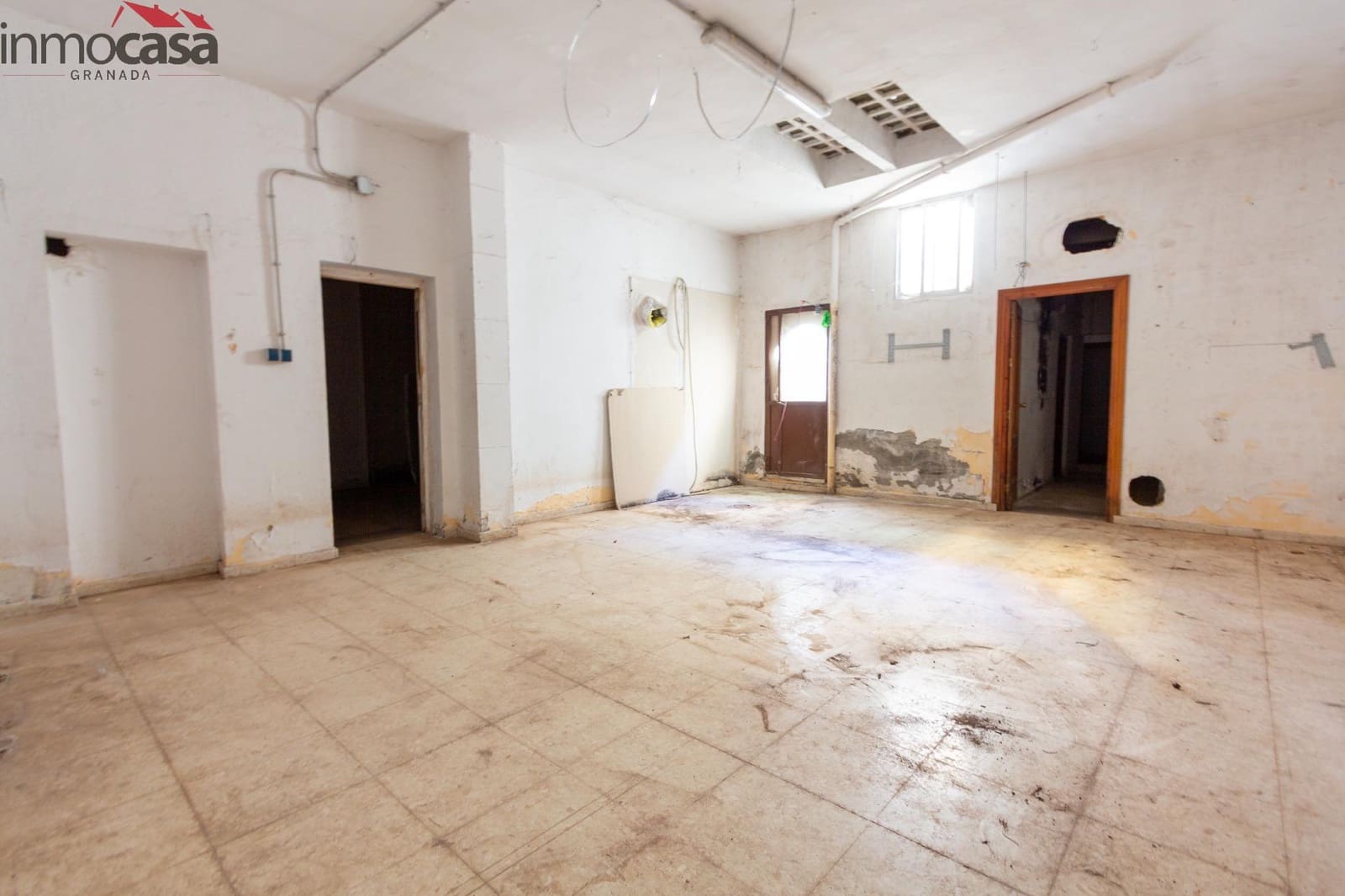 Casa de 6 habitaciones en Armilla en venta con garaje - 245.000 € (Ref: 9437562)