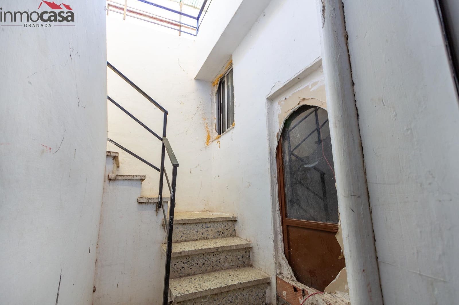 Casa de 6 habitaciones en Armilla en venta con garaje - 245.000 € (Ref: 9437562)