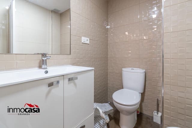 2 soveværelse Lejlighed til leje i Granada by - € 750 (Ref: 9440723)