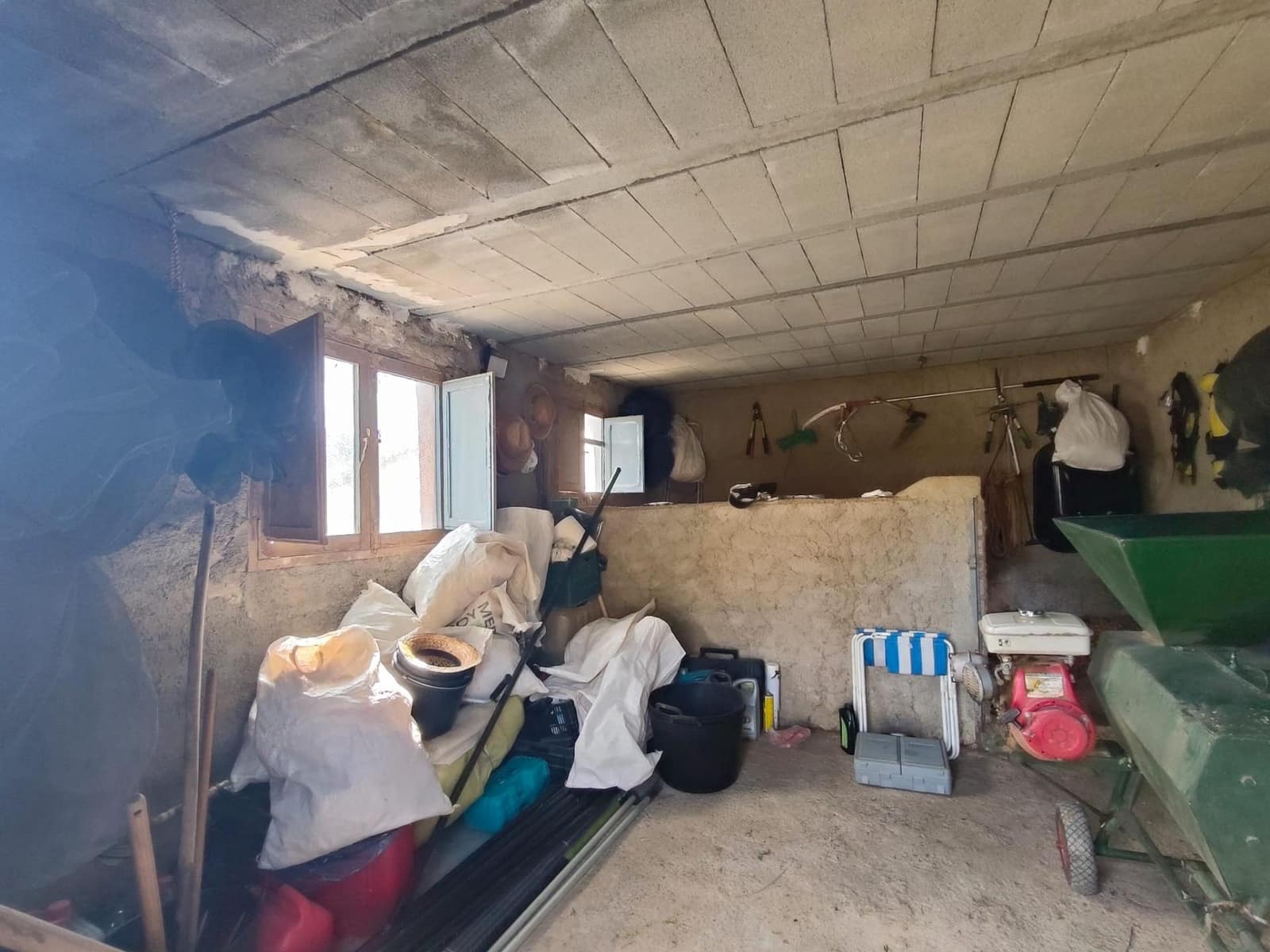 Ubebygd land til salgs i Castaras - € 150 000 (Ref: 9446507)