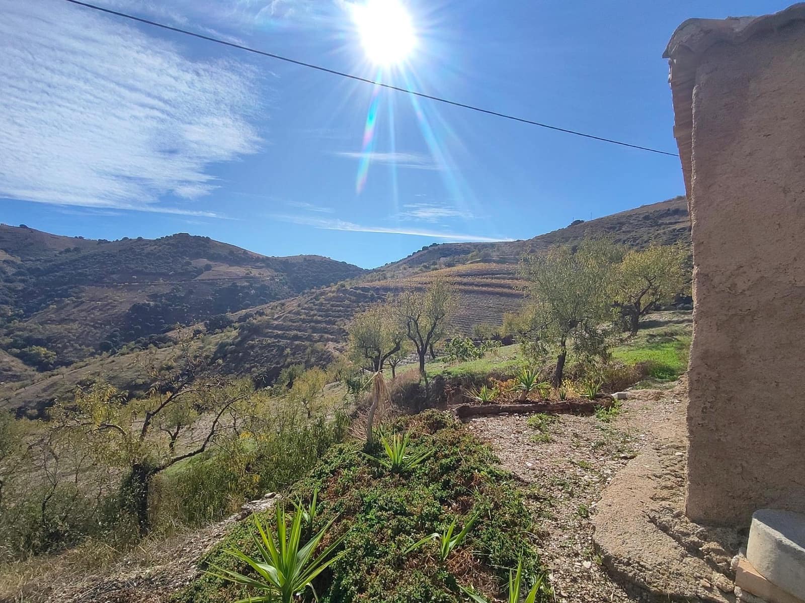 Ubebygd land til salgs i Castaras - € 150 000 (Ref: 9446507)