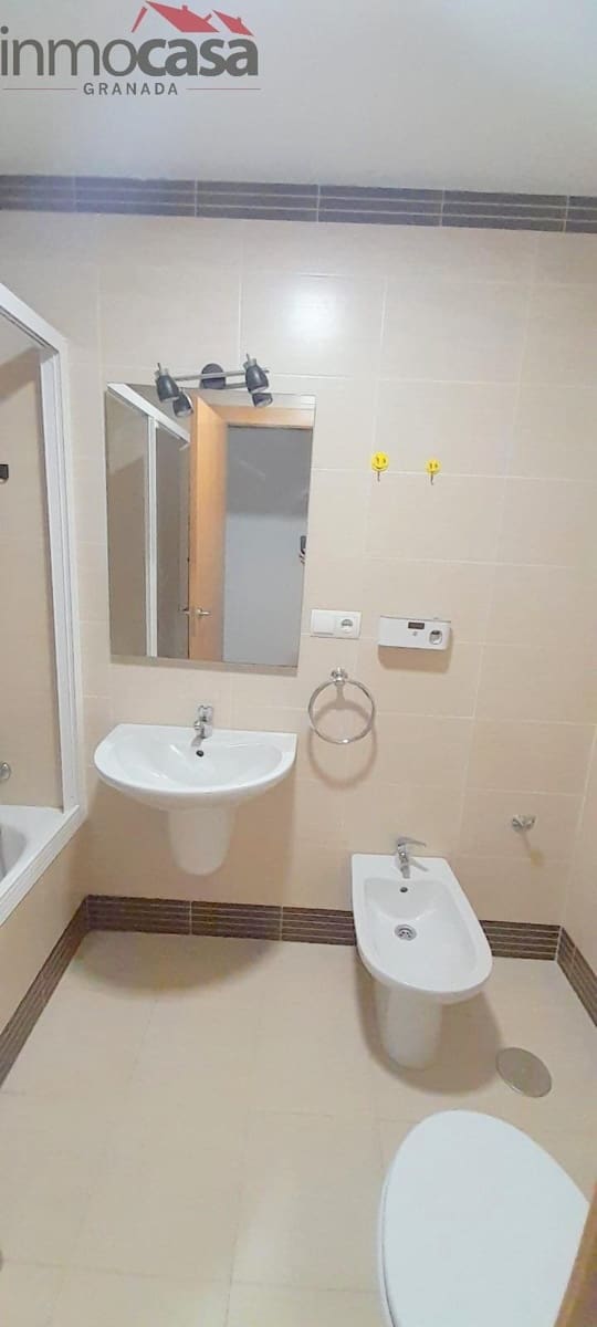 Appartement de 2 chambres à louer à Albolote avec garage - 550 € (Ref: 9452261)