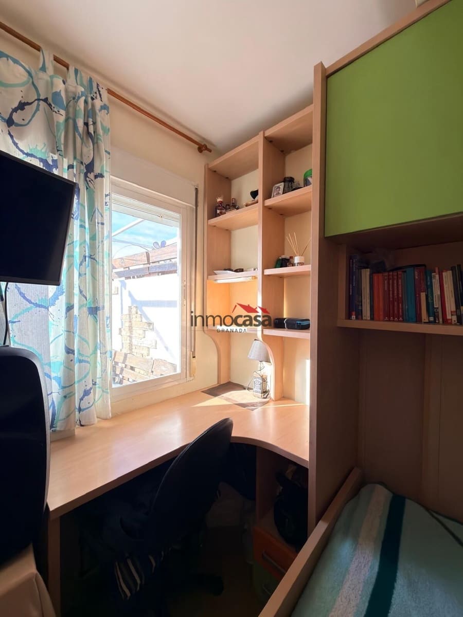 3 soverom Penthouse til salgs i Granada by - € 240 000 (Ref: 9452262)