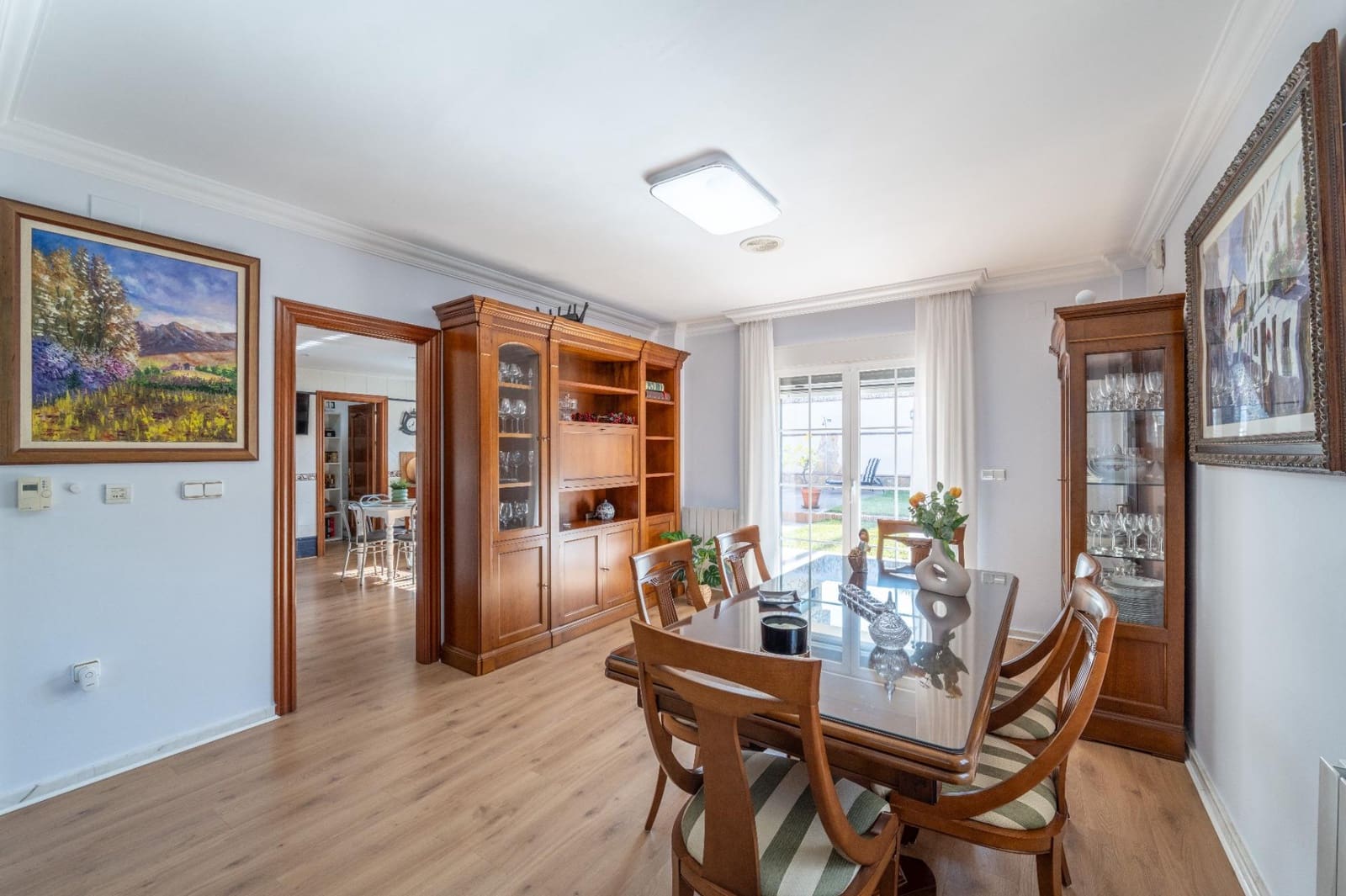 5 sypialnia Willa na sprzedaż w Gojar z basenem garażem - 539 000 € (Ref: 9466075)