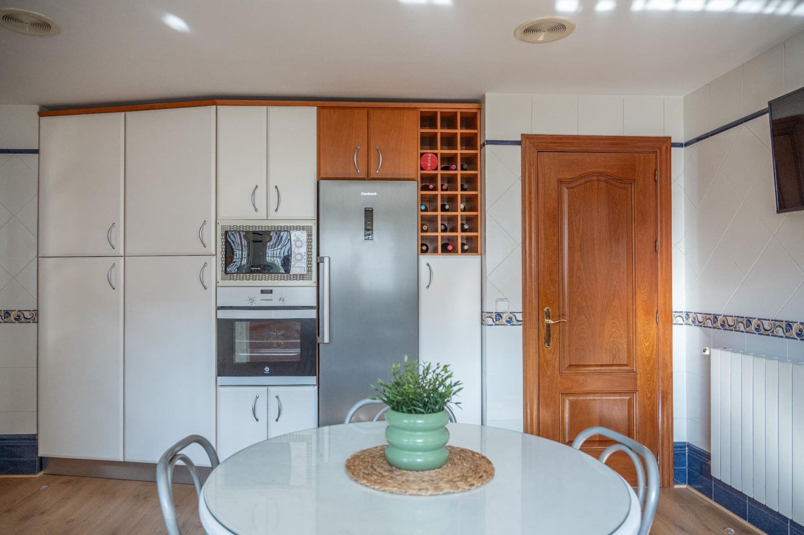 5 sypialnia Willa na sprzedaż w Gojar z basenem garażem - 539 000 € (Ref: 9466075)